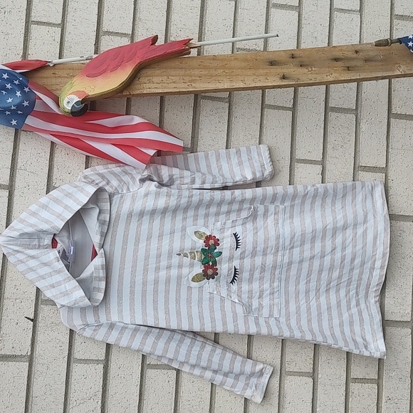 Tan/White Hoodie - Picture 2 of 9